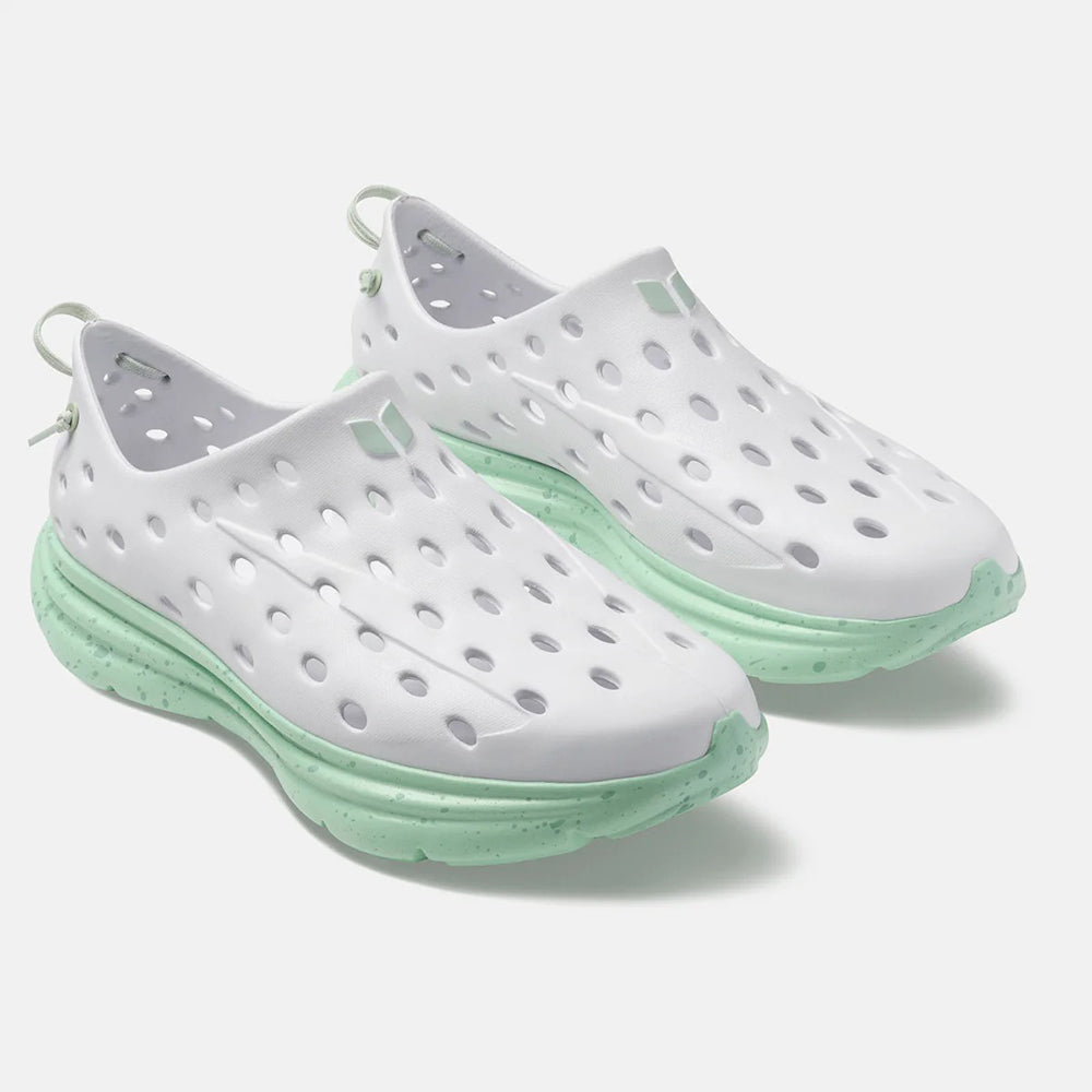 Kane Revive Running Shoes in White Color