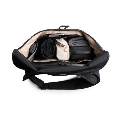 VENTURE MESSENGER 22L | BLACK