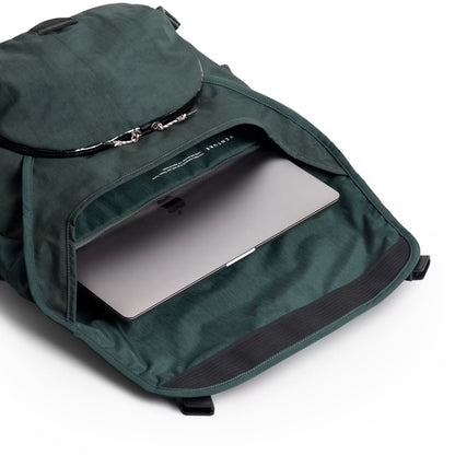 Bellroy Venture Messenger 16L Bags in Green Color