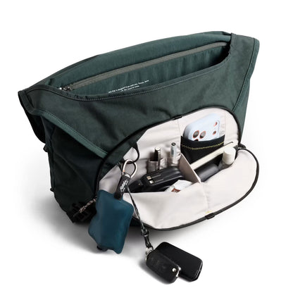 Bellroy Venture Messenger 16L Bags in Green Color