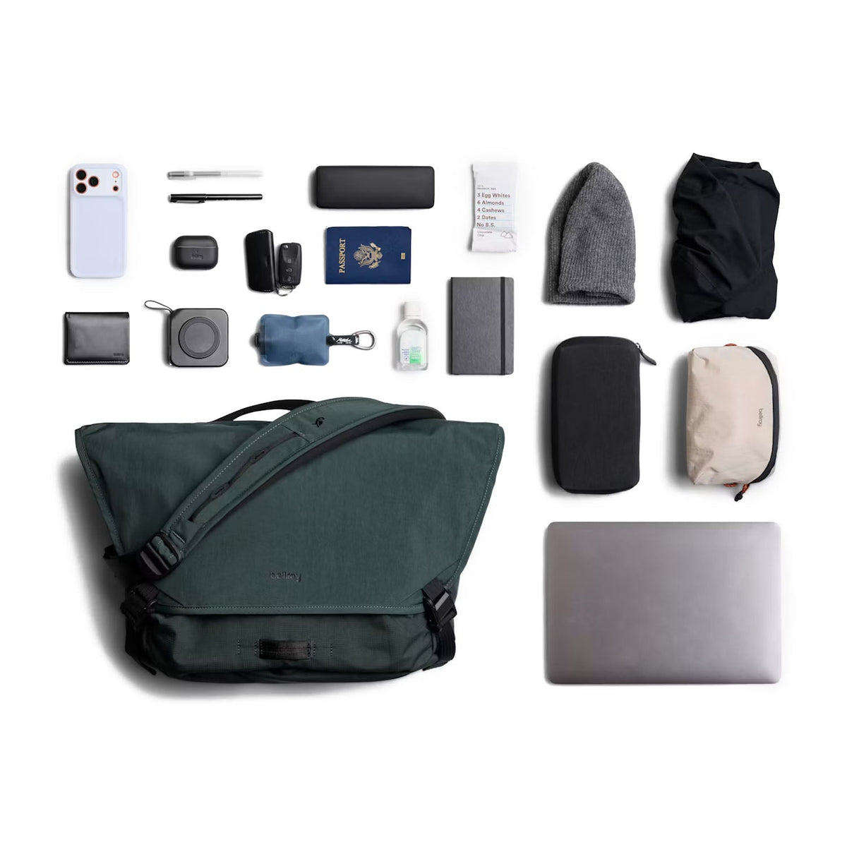 Bellroy Venture Messenger 16L Bags in Green Color
