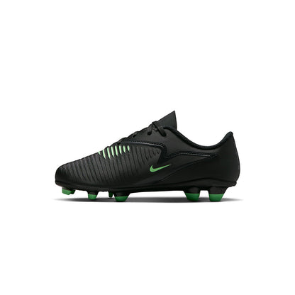 Nike Phantom 6 Low Club MG Soccer Cleats in Black Color