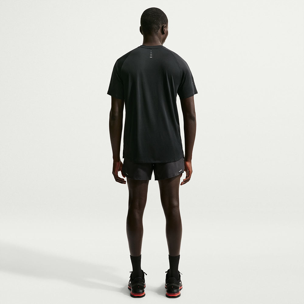 Nike M Stride Df Adv short sleeve Tops in Black Color