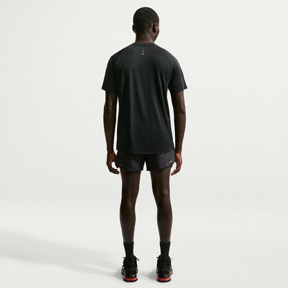 Nike M Stride Df Adv short sleeve Tops in Black Color