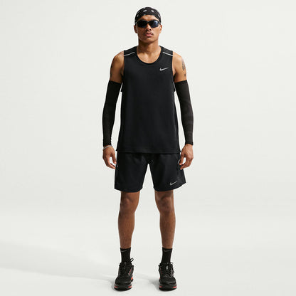 Nike M Df Miler 7In Bl Shorts in Black Color
