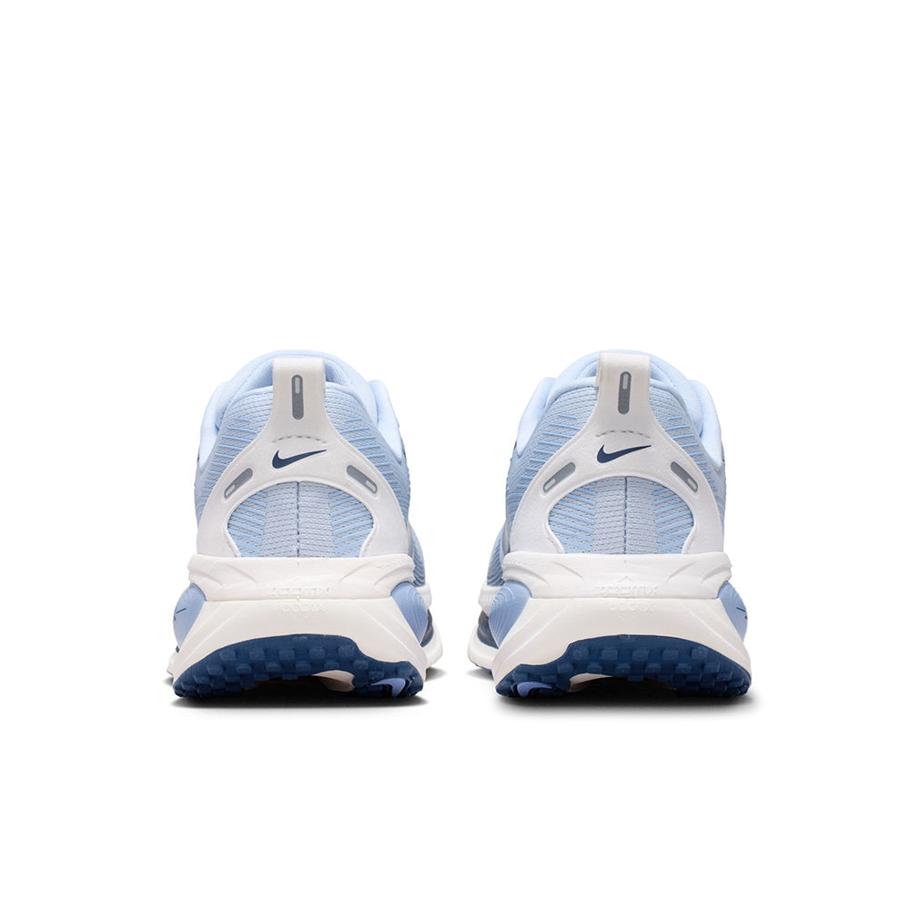 Nike W Vomero 18 Running Shoes in Blue Color