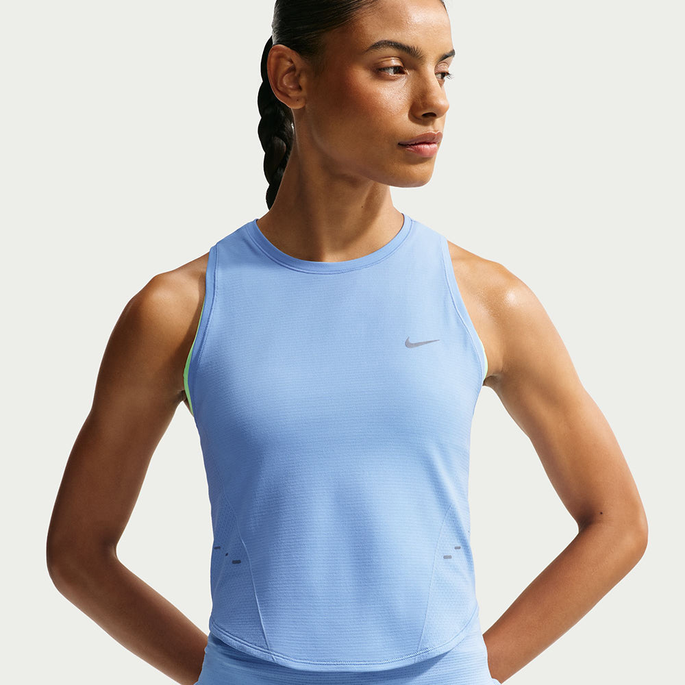 Nike W Swift Df Cropped Tank Tops in Multi Color