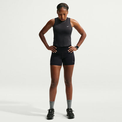 Nike W Swift Df Cropped Tank Tops in Black Color