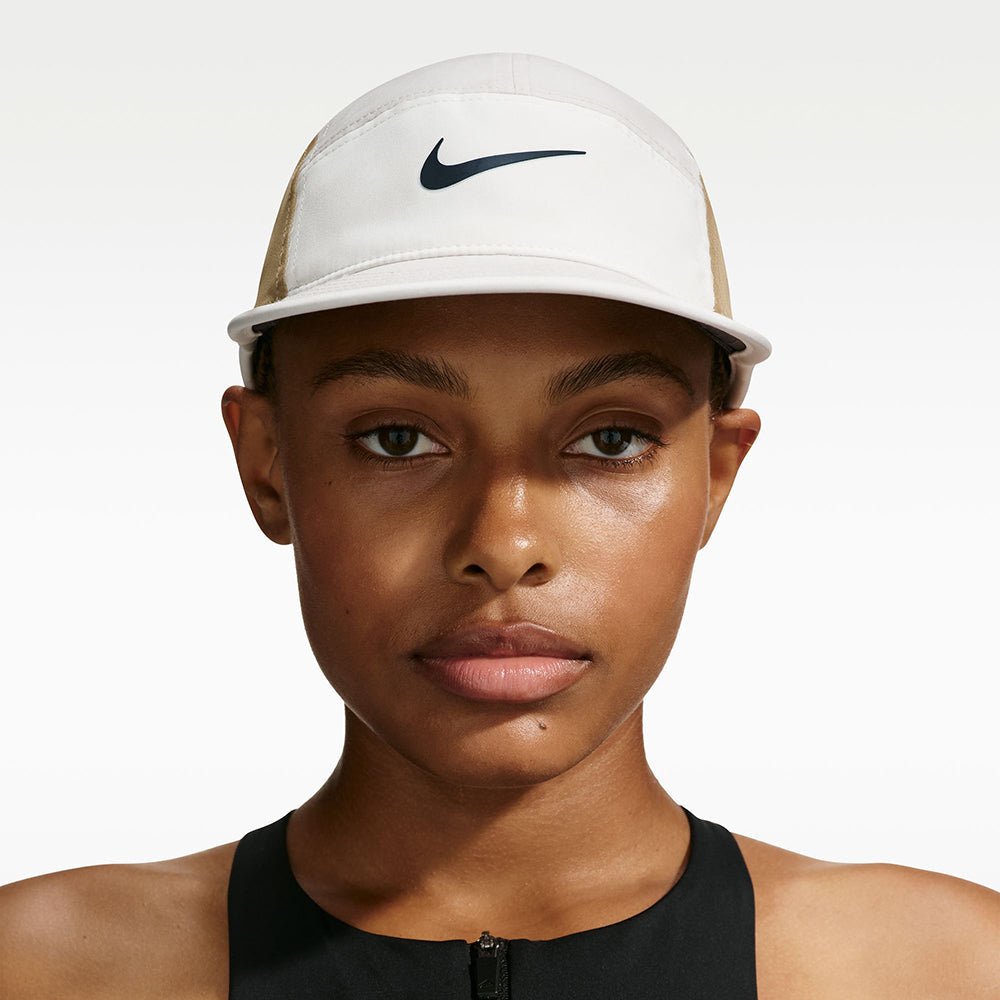 Nike Df Fly Hat in White Color