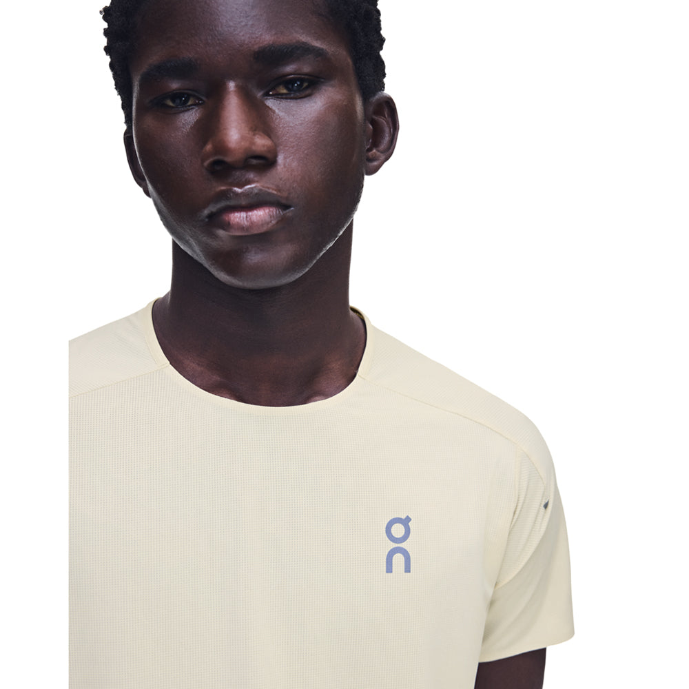 On M Performance-T Tops in White Color