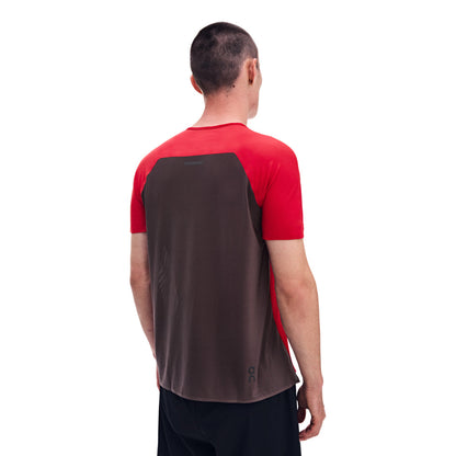 On M Performance-T Tops in Red Color