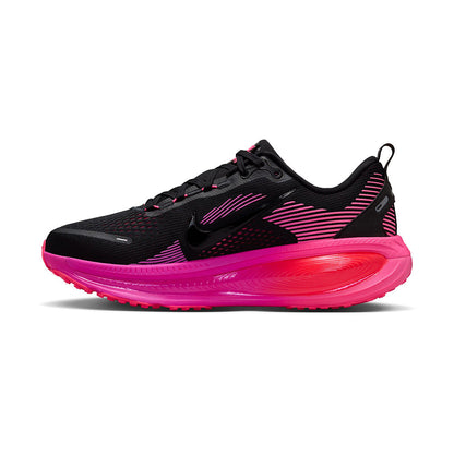Nike W Vomero 18 Running Shoes in Black Color