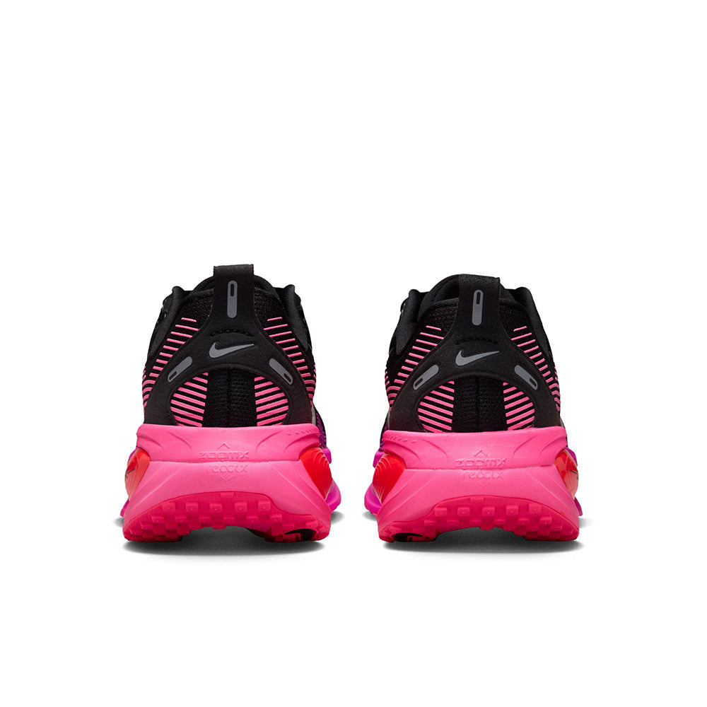 Nike W Vomero 18 Running Shoes in Black Color
