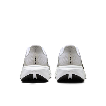 M PEGASUS 42 | 101 WHITE/