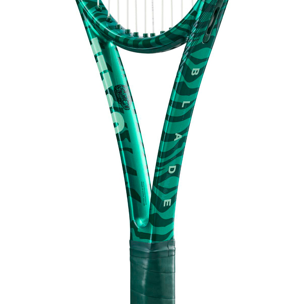 Wilson Tiger Blade 98 16X19 V10 Tennis Racquets in No Color