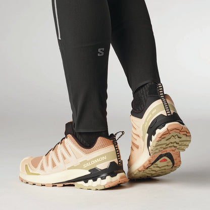 Salomon Xa Pro 3D V9 W Boots in Brown Color