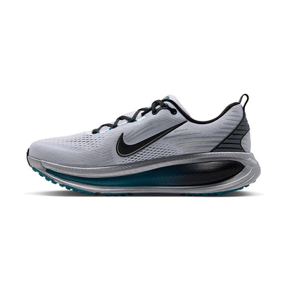 Nike M Vomero 18 Running Shoes in Grey Color
