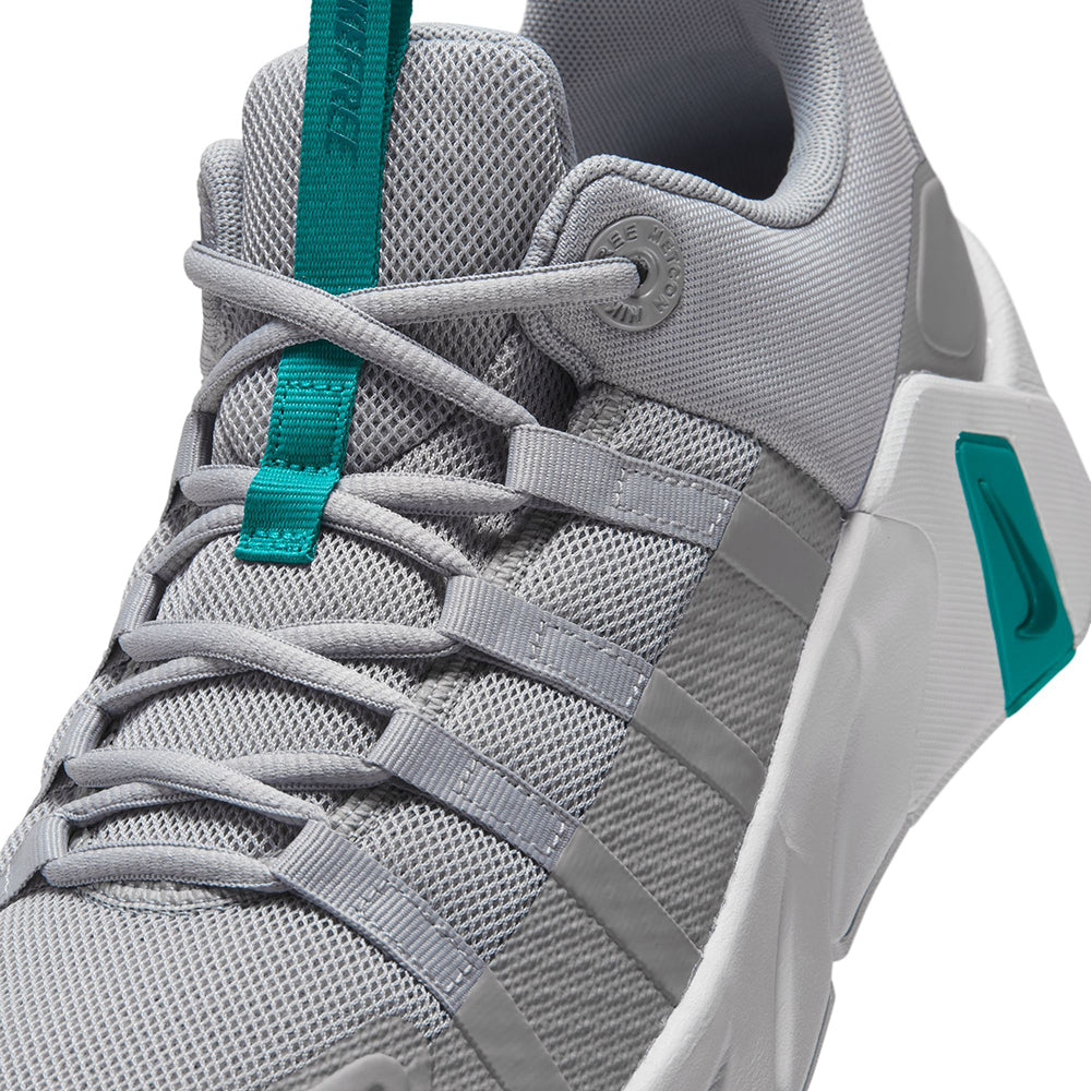 Nike M Free Metcon 7 Fitness Shoes in Grey Color