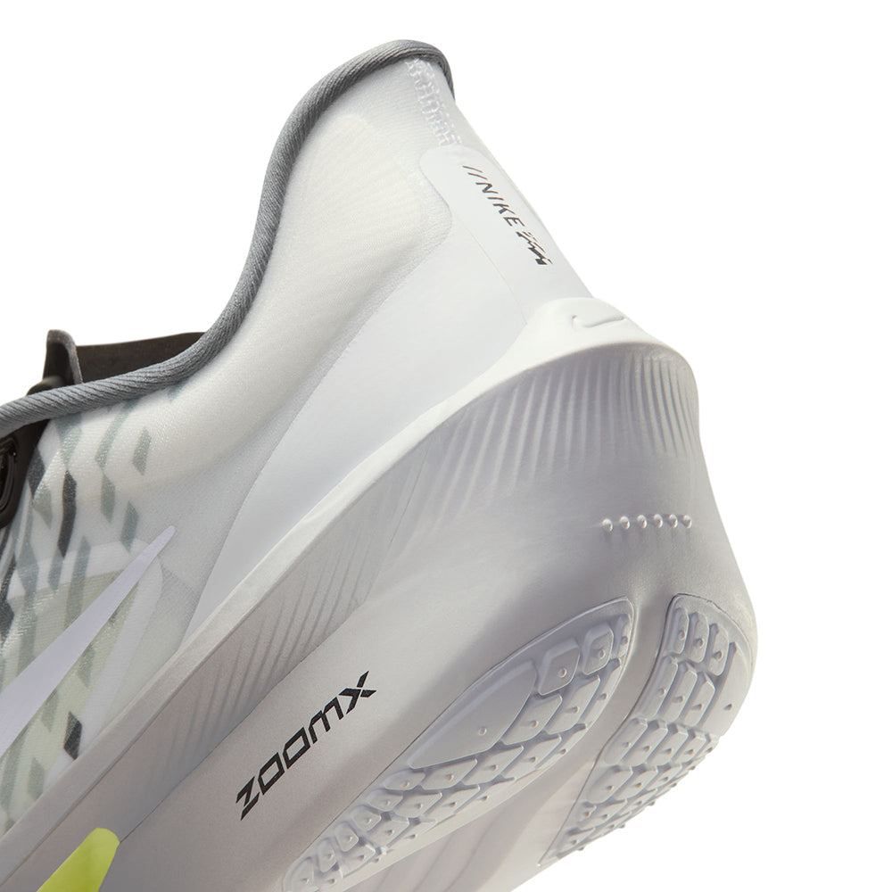 Nike M Zoom Fly 6 SE Running Shoes in Black Color