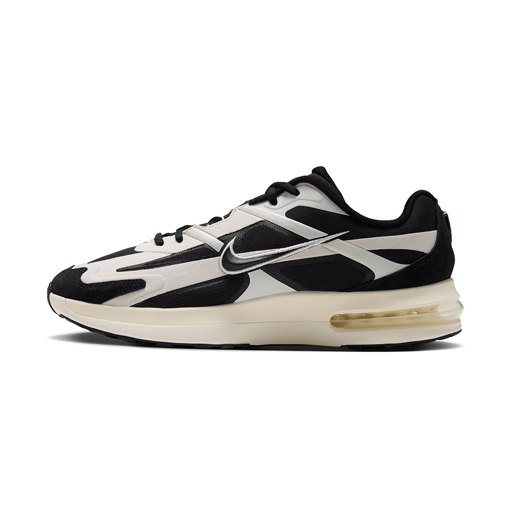 Nike Air Max Metro Sneakers in Black Color