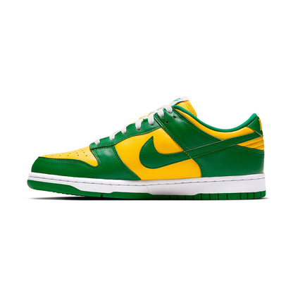 Nike Dunk Low Sp Sneakers in Green Color