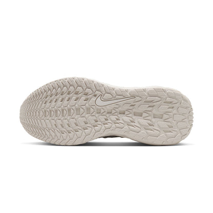 Nike Ava Edge Sneakers in White Color