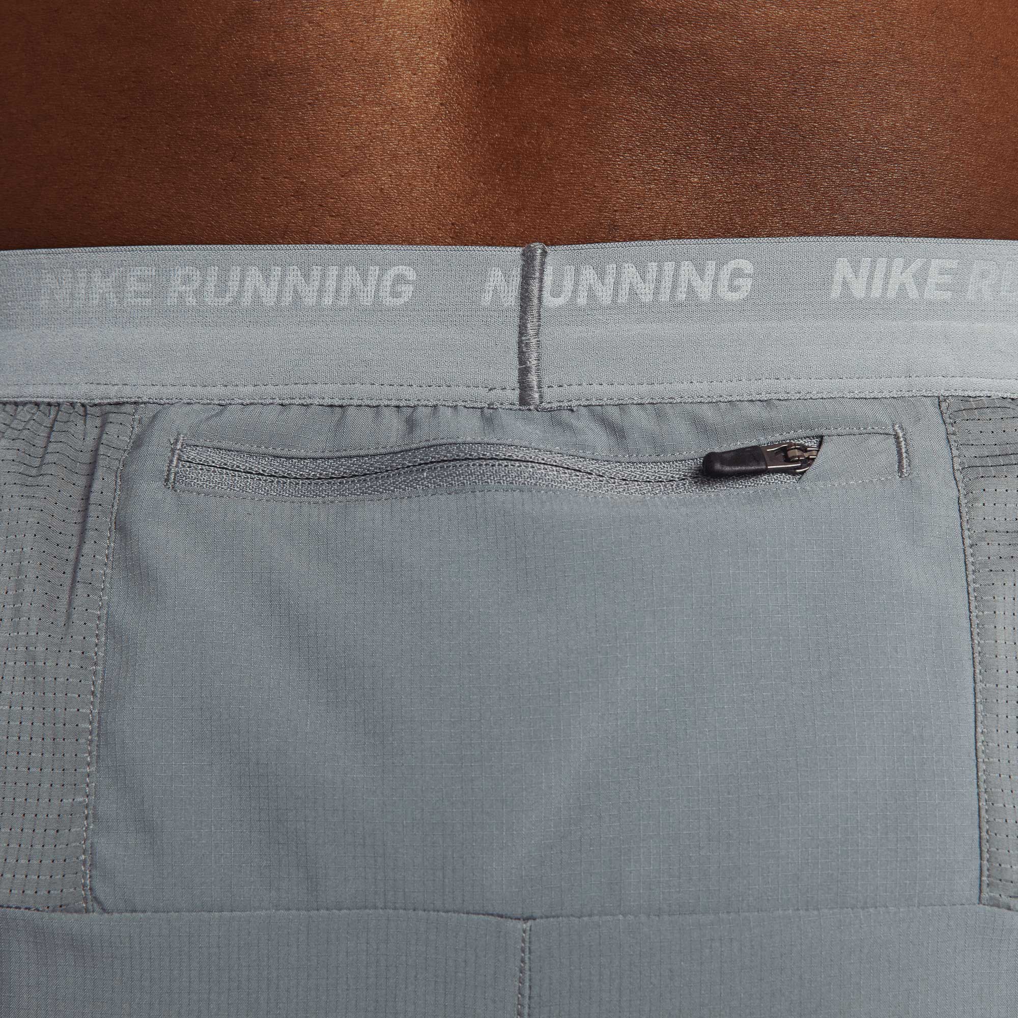 M DF STRIDE SHORT 5  BF | 084-SMOKE