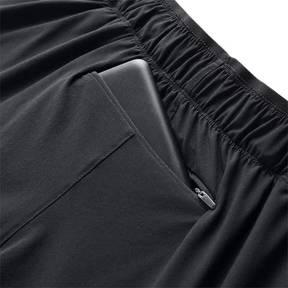 New Balance Womens Rc Short 3 Shorts in Black Color