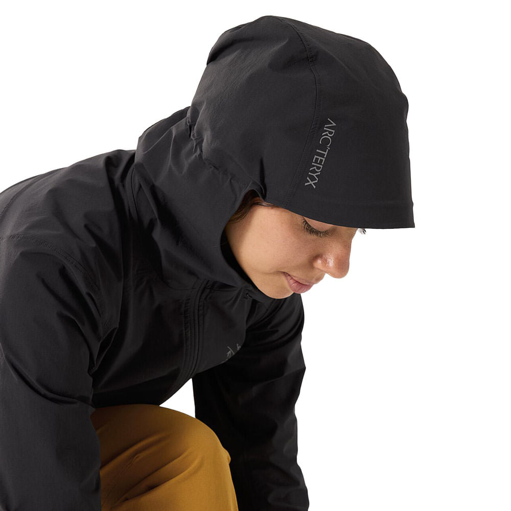 GAMMA LIGHTWEIGHT HOODY | BLACK