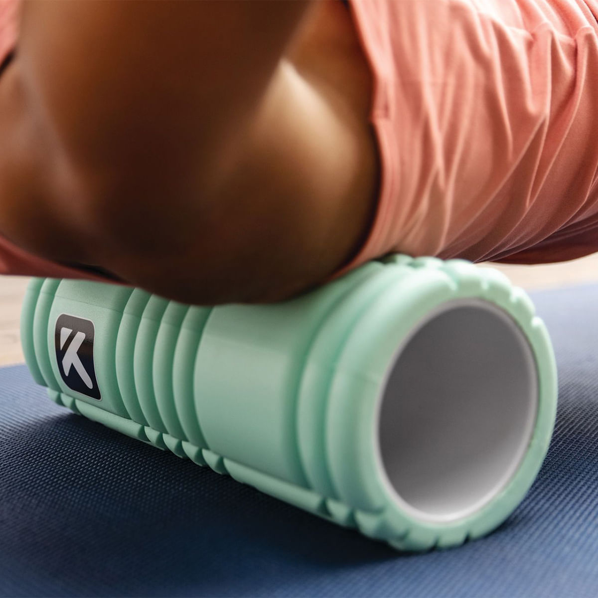 Trigger Point Performance The Grid 13 X5 Roller Fitness Recovery in Blue Color