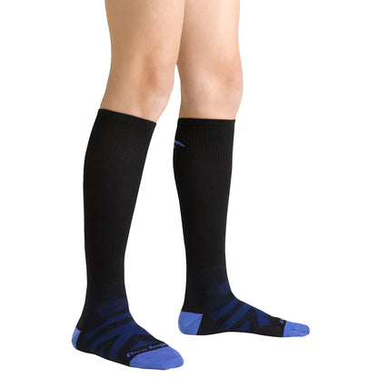 Darn Tough Vermont Kids Yth Rfl Sock in Black Color