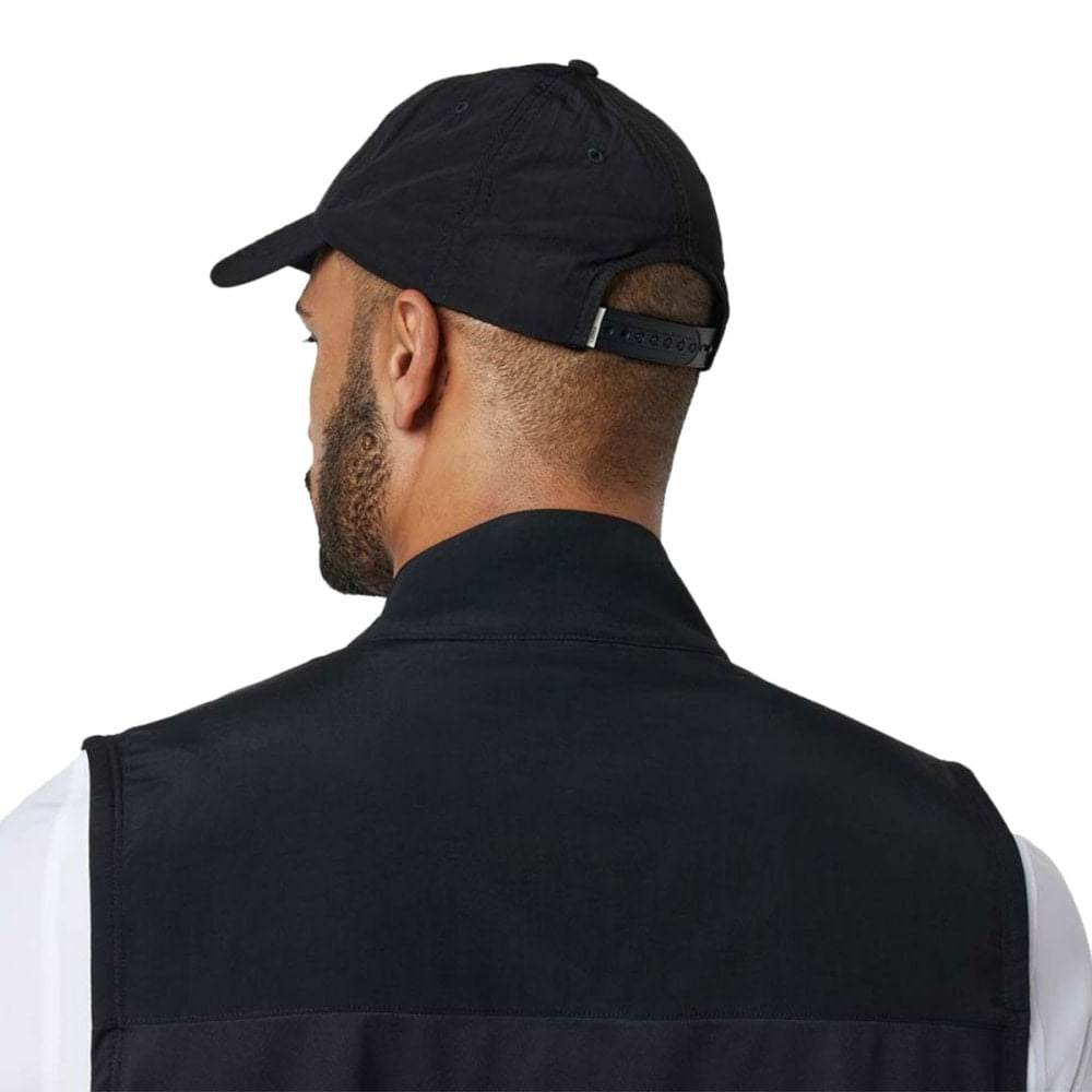 Vuori Unisex V1 Patch Hat in Black Color