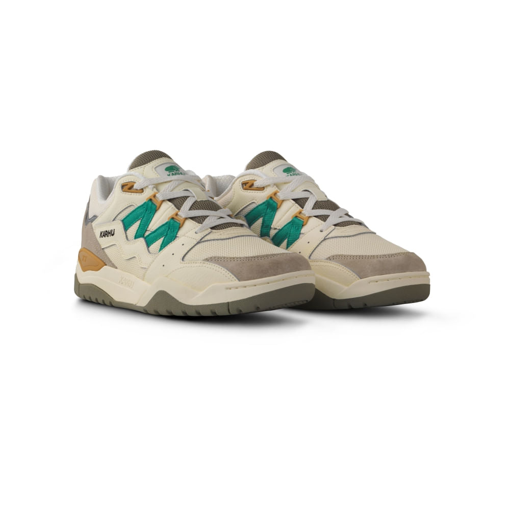 Karhu North America Unisex Fusion Xt Sneakers in White Color