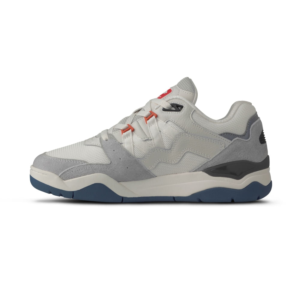 Karhu North America Unisex Fusion Xt Sneakers in White Color