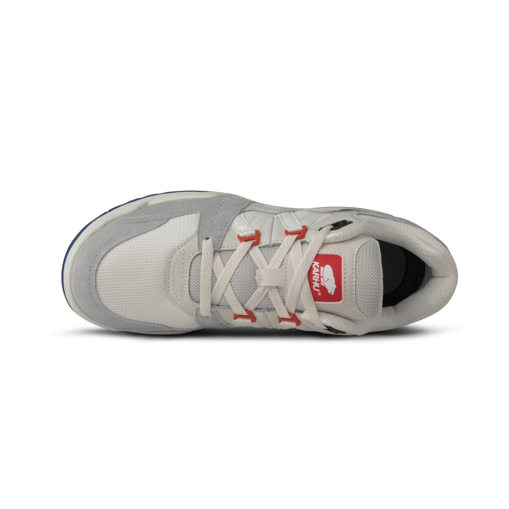 Karhu North America Unisex Fusion Xt Sneakers in White Color