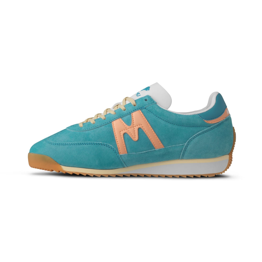 Karhu North America Unisex Mestari Sneakers in Blue Color