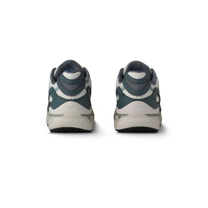 Karhu North America Unisex Super Fulcrum Sneakers in Green Color