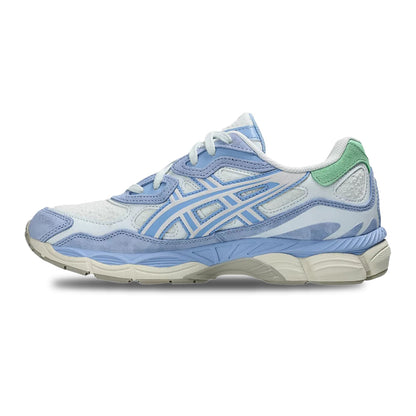 Asics Unisex GEL-Nyc Sneakers in Blue Color