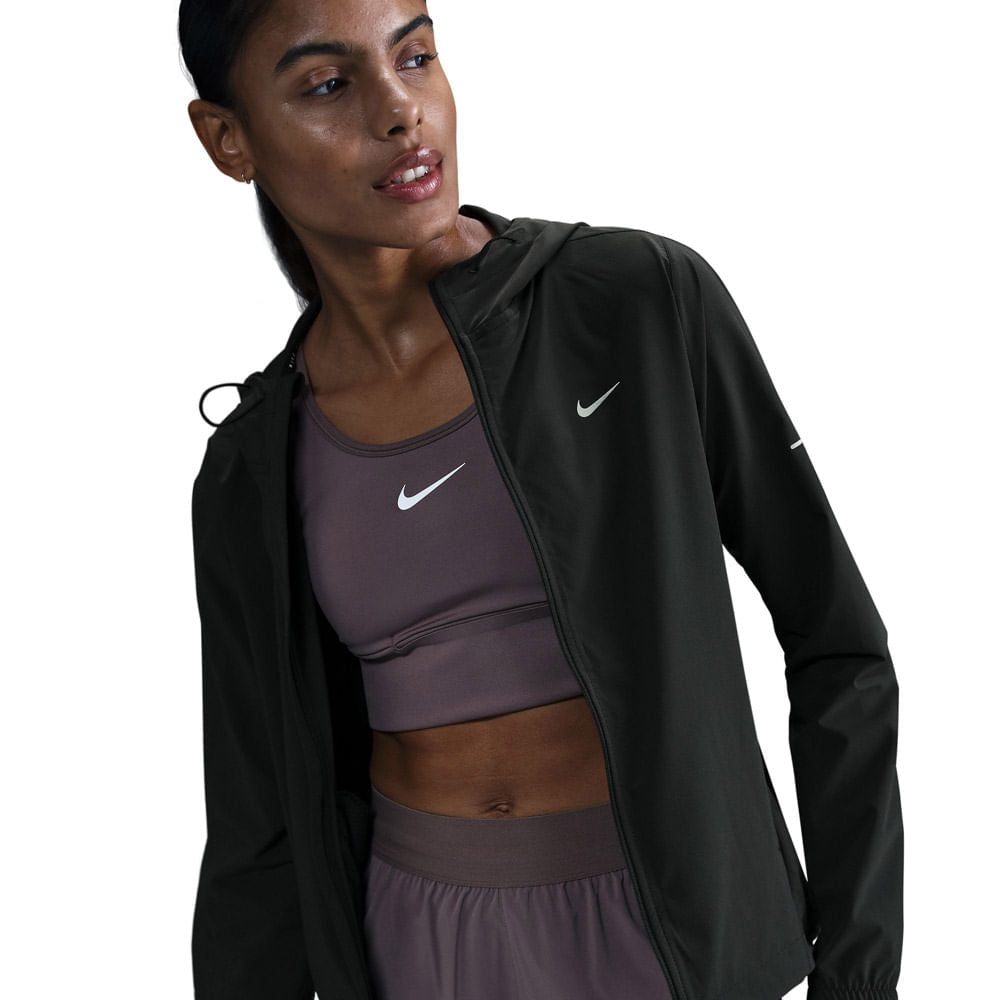 Nike Womens Swift Repel Packable Jacket | BLACK/REFLECTIVE