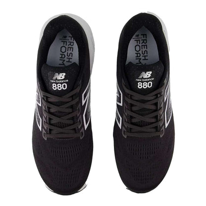 New Balance Mens 880V15 Running Shoes in Black Color