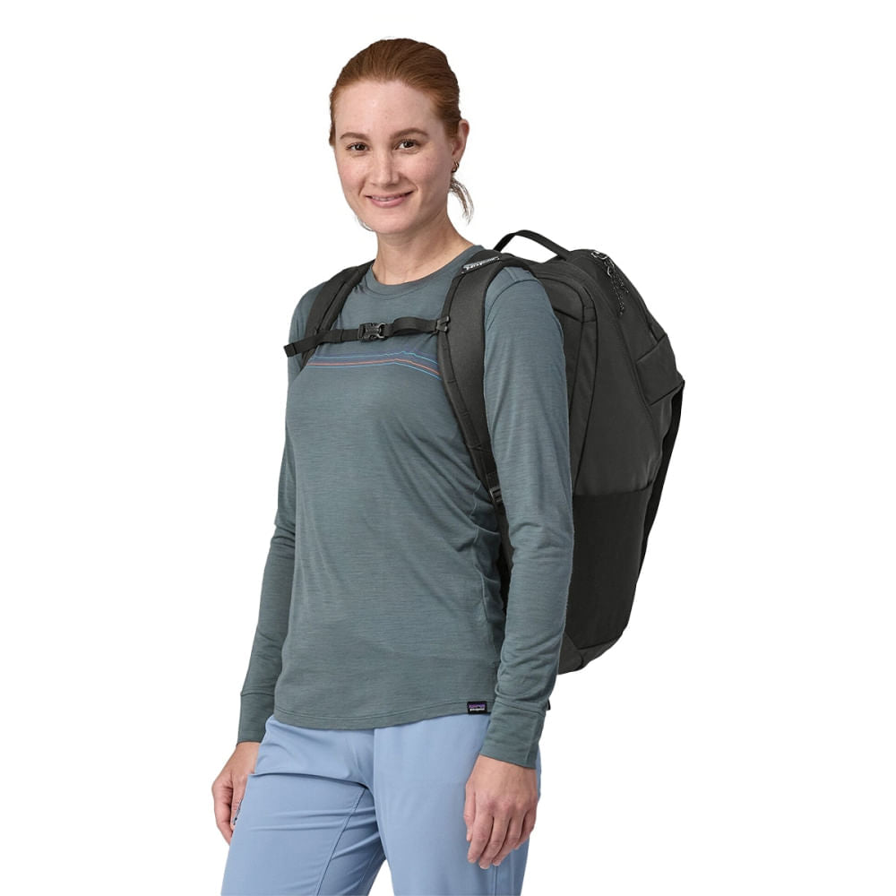 Patagonia Black Hole Pack 32L Bags in Black Color