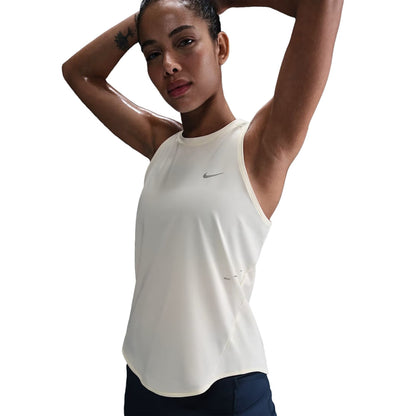 Nike Womens Nk Swift Df Tank Top in White Color