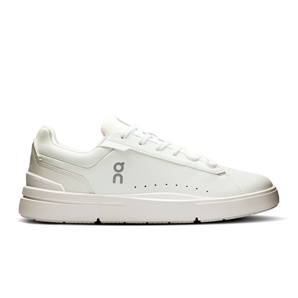 On Womens The Roger Advantage W Tennis Shoes in White Color