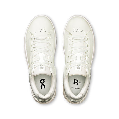 On Womens The Roger Advantage W Tennis Shoes in White Color