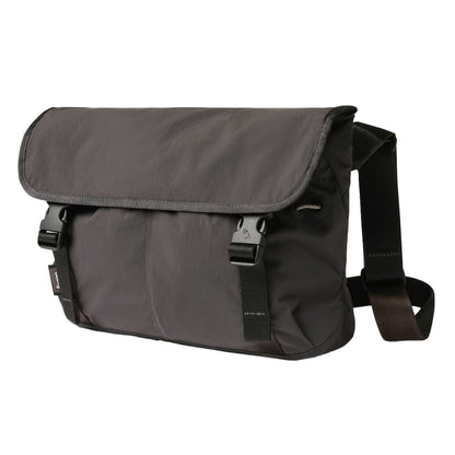 Bellroy Cinch Messenger Bag in Black Color
