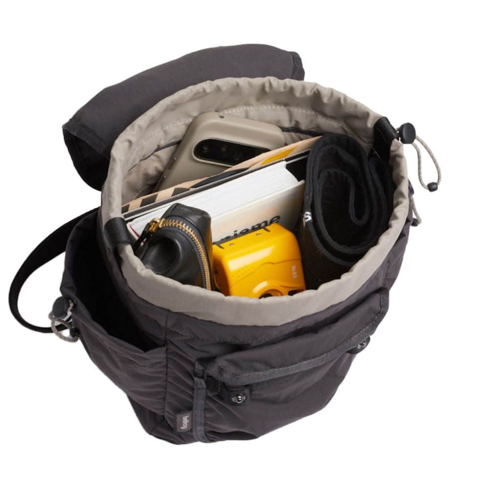 Bellroy Cinch Minipack Bags in Black Color