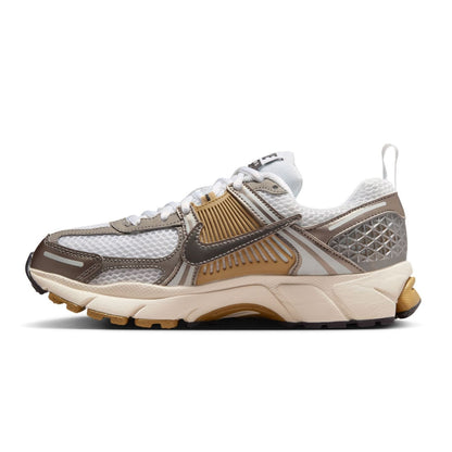 NIKE VOMERO 5 | 004-MTLC P