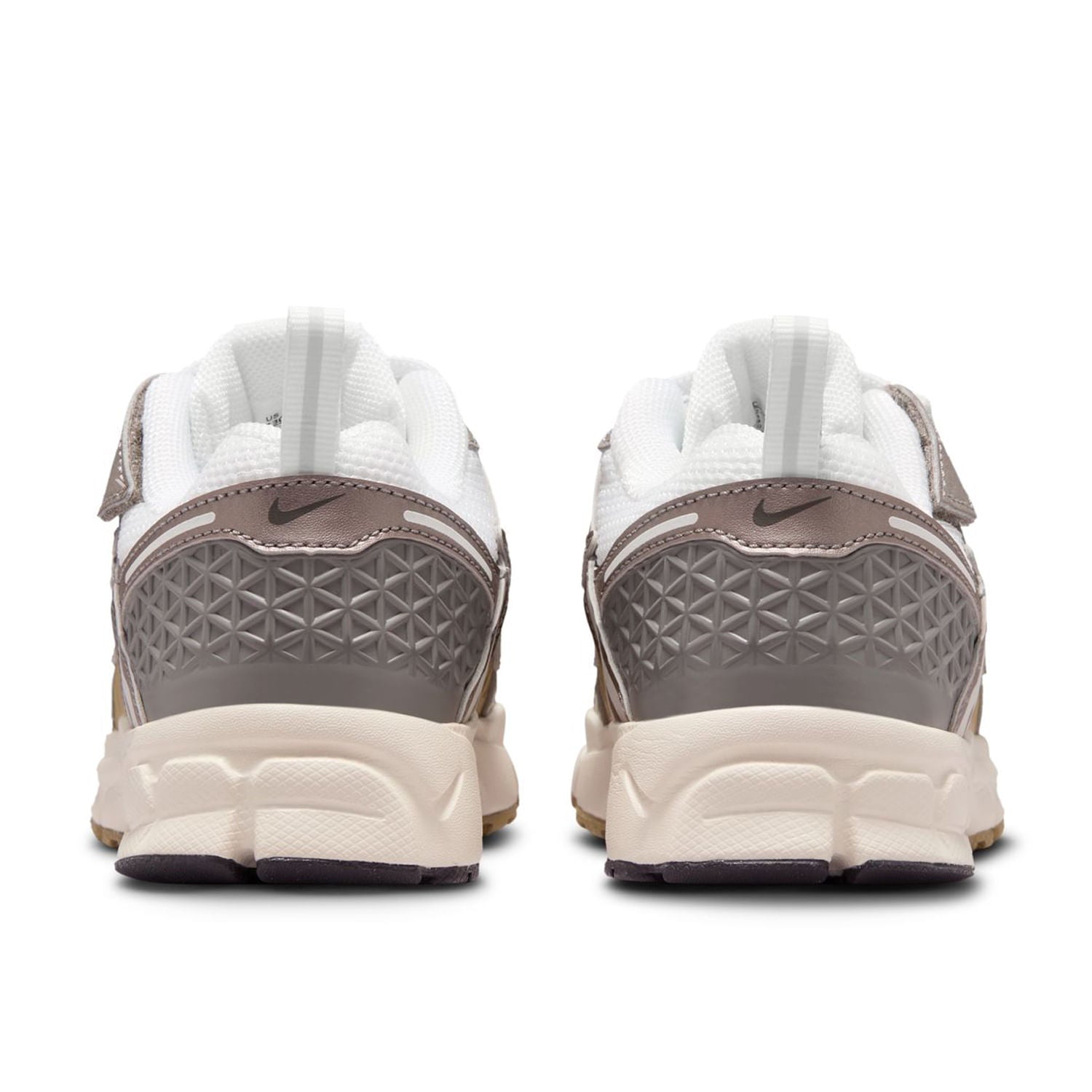 NIKE VOMERO 5 | 004-MTLC P