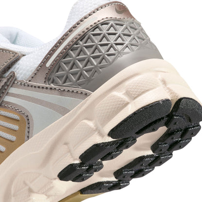 NIKE VOMERO 5 | 004-MTLC P