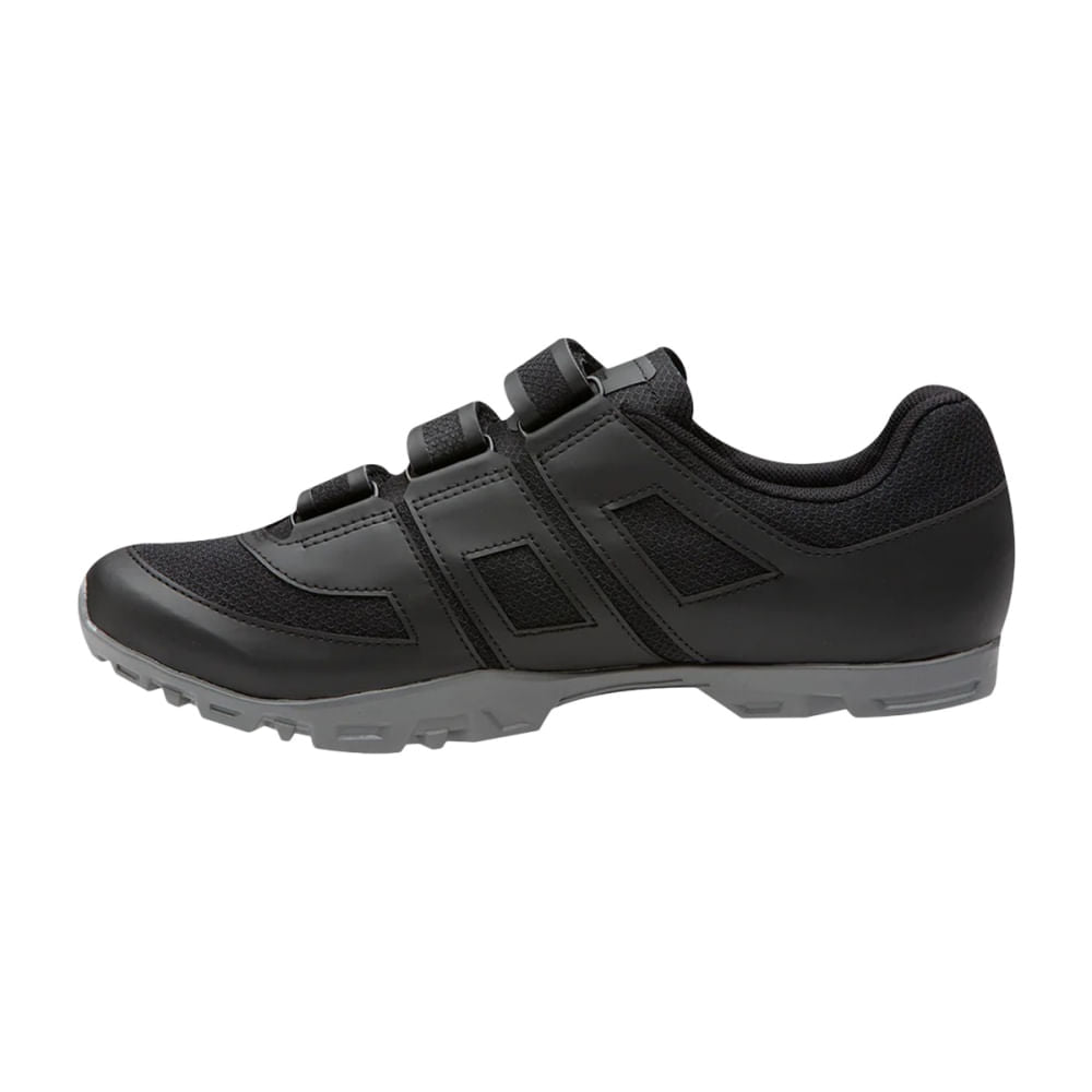 Pearl Izumi Mens All Road V5 Cycling Shoes in Black Color